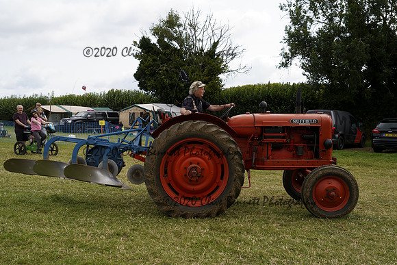 _CAB7054
