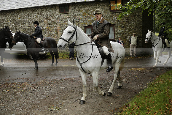 Devon & Somerset Stag Hounds meet at Liscombe on Saturday 12 October 2013 2013.10.12 www.polopictures.co.uk