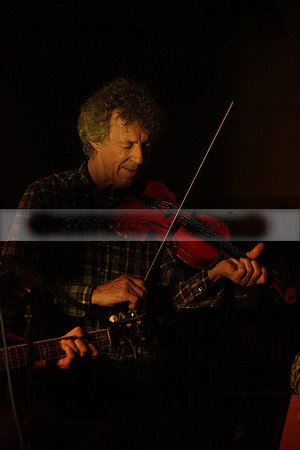 Will B & Geoff Allnutt with guests at The Royal Oak, Midhurst on Friday 25 October 2013. www.polopictures.co.uk