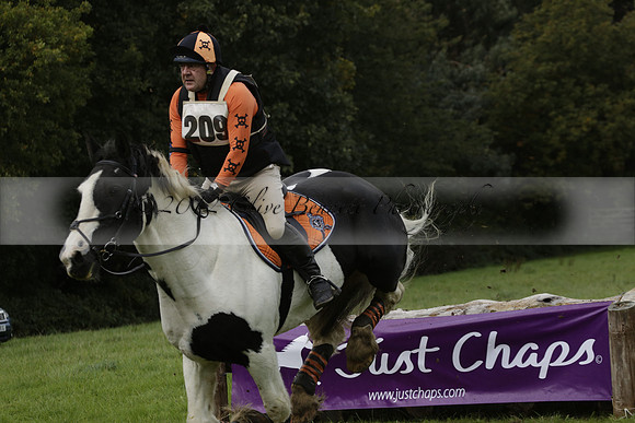 Chiddingfold, Leconfield and Cowdray Hunt, Hunter Trials at Iping on Sunday 20 October 2013. 2013.10.20 www.polopictures.co.uk