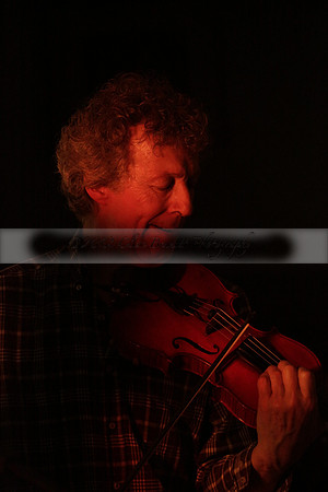 Will B & Geoff Allnutt with guests at The Royal Oak, Midhurst on Friday 25 October 2013. www.polopictures.co.uk