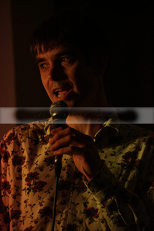 Will B & Geoff Allnutt with guests at The Royal Oak, Midhurst on Friday 25 October 2013. www.polopictures.co.uk