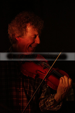 Will B & Geoff Allnutt with guests at The Royal Oak, Midhurst on Friday 25 October 2013. www.polopictures.co.uk