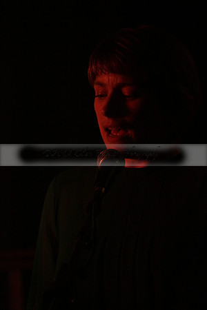Will B & Geoff Allnutt with guests at The Royal Oak, Midhurst on Friday 25 October 2013. www.polopictures.co.uk