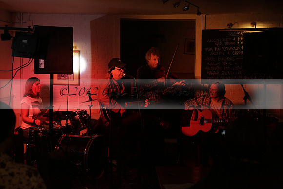 Will B & Geoff Allnutt with guests at The Royal Oak, Midhurst on Friday 25 October 2013. www.polopictures.co.uk
