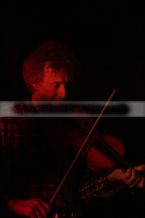 Will B & Geoff Allnutt with guests at The Royal Oak, Midhurst on Friday 25 October 2013. www.polopictures.co.uk