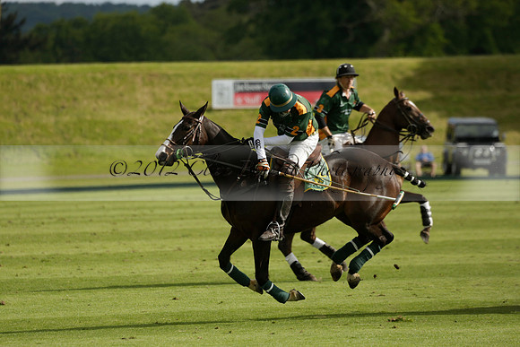 Maiz Dulce v Ghost Chilli in the Easebourne Cup final Polo match 2013.06.09