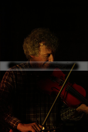 Will B & Geoff Allnutt with guests at The Royal Oak, Midhurst on Friday 25 October 2013. www.polopictures.co.uk