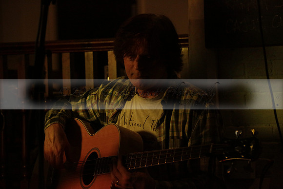 Will B & Geoff Allnutt with guests at The Royal Oak, Midhurst on Friday 25 October 2013. www.polopictures.co.uk