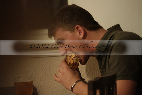 Will B & Geoff Allnutt with guests at The Royal Oak, Midhurst on Friday 25 October 2013. www.polopictures.co.uk