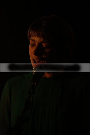 Will B & Geoff Allnutt with guests at The Royal Oak, Midhurst on Friday 25 October 2013. www.polopictures.co.uk