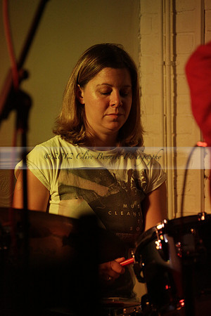 Will B & Geoff Allnutt with guests at The Royal Oak, Midhurst on Friday 25 October 2013. www.polopictures.co.uk