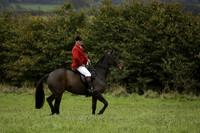 Devon & Somerset Stag Hounds meet at Hillhead Cross on Monday 14 October 2013. 2013.10.14 www.polopictures.co.uk