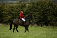 Devon & Somerset Stag Hounds meet at Hillhead Cross on Monday 14 October 2013. 2013.10.14 www.polopictures.co.uk