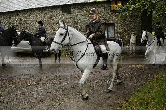 Devon & Somerset Stag Hounds meet at Liscombe on Saturday 12 October 2013 2013.10.12 www.polopictures.co.uk
