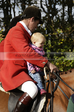 Devon & Somerset StagHounds meet at Five Cross Ways on Thursday 17 October 2013. 2013.10.17 www.polopictures.co.uk