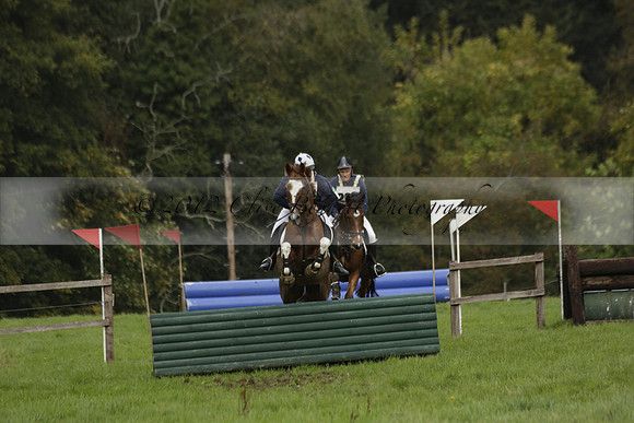 Chiddingfold, Leconfield and Cowdray Hunt, Hunter Trials at Iping on Sunday 20 October 2013. 2013.10.20 www.polopictures.co.uk