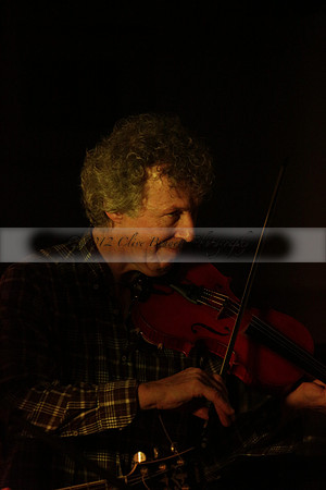 Will B & Geoff Allnutt with guests at The Royal Oak, Midhurst on Friday 25 October 2013. www.polopictures.co.uk
