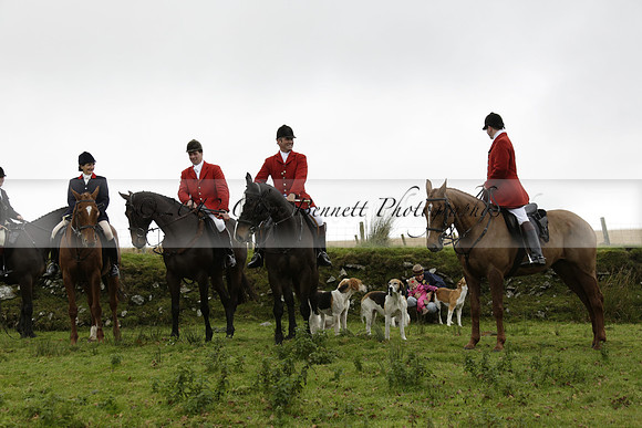 Devon & Somerset Staghounds meet at Larkbarrow Corner. North Devon. 2013.10.18 www.polopictures.co.uk