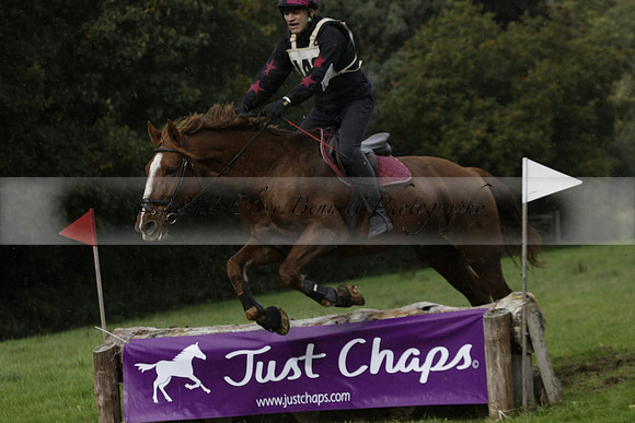 Chiddingfold, Leconfield and Cowdray Hunt, Hunter Trials at Iping on Sunday 20 October 2013. 2013.10.20 www.polopictures.co.uk