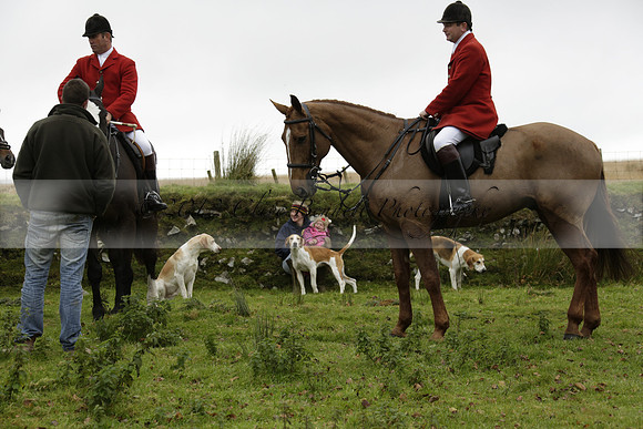 Devon & Somerset Staghounds meet at Larkbarrow Corner. North Devon. 2013.10.18 www.polopictures.co.uk
