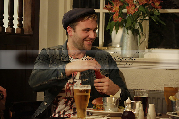 Will B & Geoff Allnutt with guests at The Royal Oak, Midhurst on Friday 25 October 2013. www.polopictures.co.uk