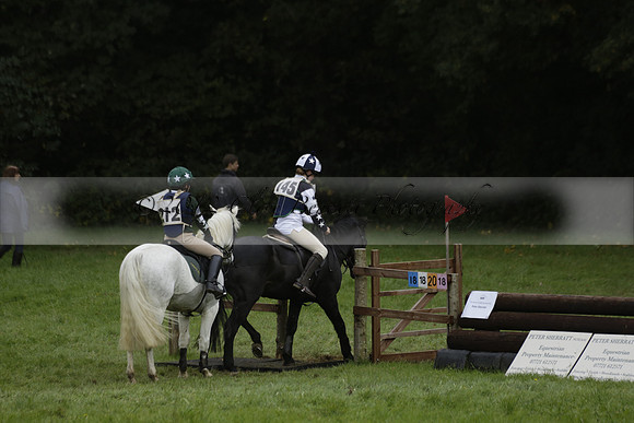 Chiddingfold, Leconfield and Cowdray Hunt, Hunter Trials at Iping on Sunday 20 October 2013. 2013.10.20 www.polopictures.co.uk