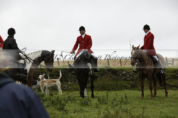 Devon & Somerset Staghounds meet at Larkbarrow Corner. North Devon. 2013.10.18 www.polopictures.co.uk