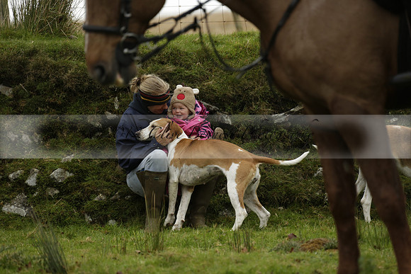 Devon & Somerset Staghounds meet at Larkbarrow Corner. North Devon. 2013.10.18 www.polopictures.co.uk