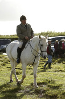 Devon & Somerset StagHounds meet at Five Cross Ways on Thursday 17 October 2013. 2013.10.17 www.polopictures.co.uk