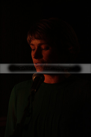Will B & Geoff Allnutt with guests at The Royal Oak, Midhurst on Friday 25 October 2013. www.polopictures.co.uk