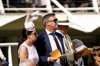 Race 6 The Hawes & Curtis Nursery Handicap Stakes 2025.08.01