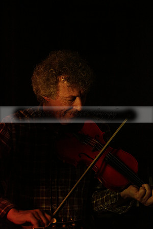 Will B & Geoff Allnutt with guests at The Royal Oak, Midhurst on Friday 25 October 2013. www.polopictures.co.uk
