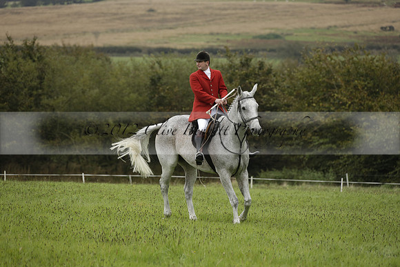 Devon & Somerset Stag Hounds meet at Hillhead Cross on Monday 14 October 2013. 2013.10.14 www.polopictures.co.uk