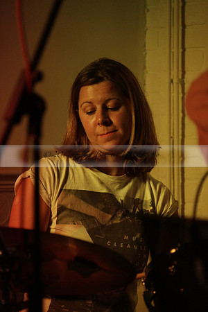 Will B & Geoff Allnutt with guests at The Royal Oak, Midhurst on Friday 25 October 2013. www.polopictures.co.uk