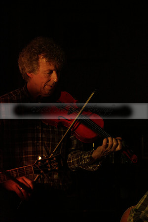 Will B & Geoff Allnutt with guests at The Royal Oak, Midhurst on Friday 25 October 2013. www.polopictures.co.uk